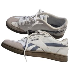 Reebok White & Gray Low-Top Sneakers